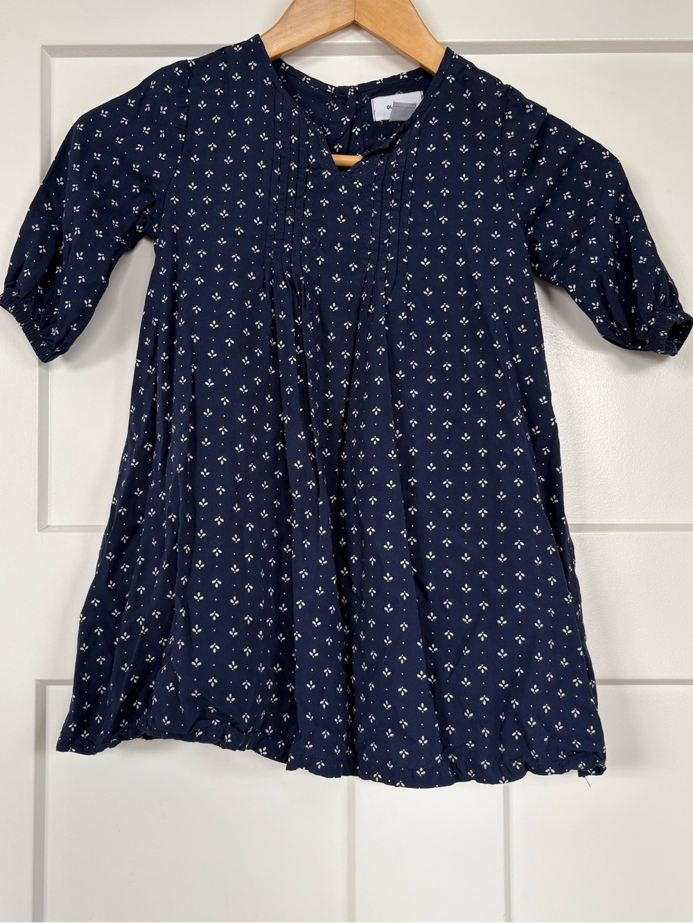 Girls Blue Dress w/White Pattern  By: Old Navy Size 5T